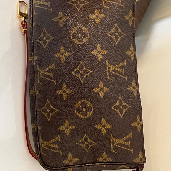 Louis Vuitton Pochette Accessories 1997 - Picture 14 of 16